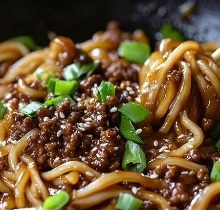 Mongolische Hackfleischnudeln Rezept für schnelle Wochennächte